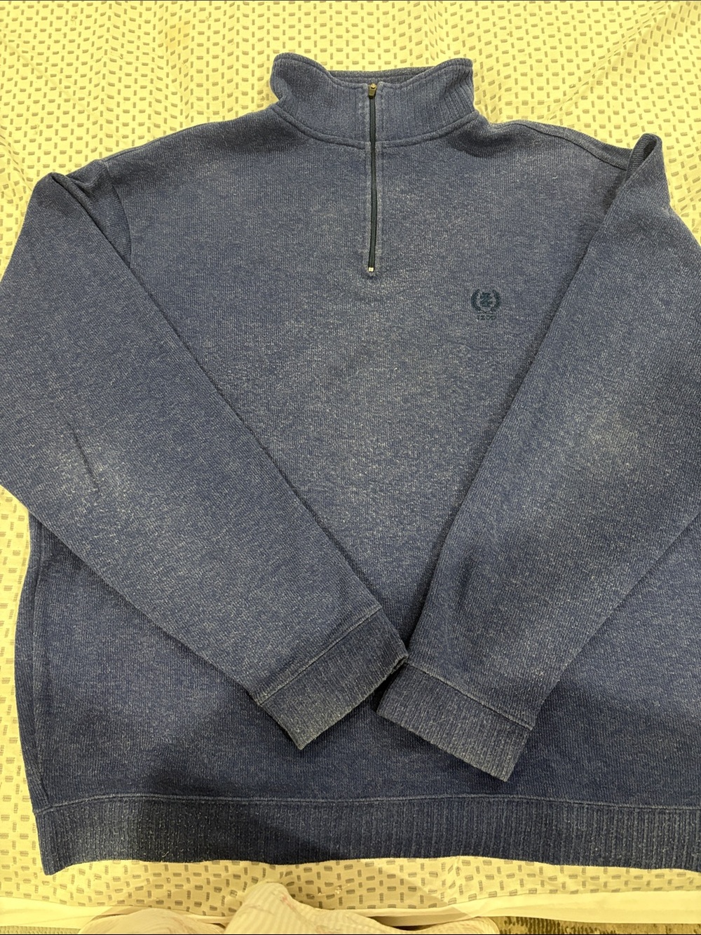 Izod Men's Navy Blue Quarter-Zip Pullover Sweater